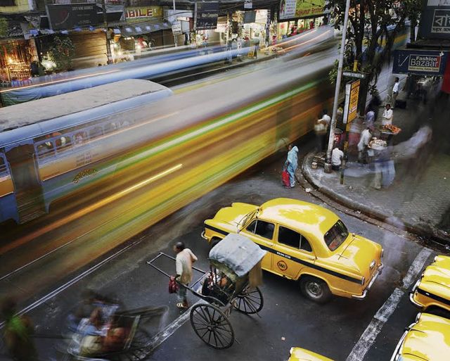 Martin Roemers, Archival pigment print, Madan Street and Lenin Sarani, Chandni Chowk, Kolkata, India, 2008