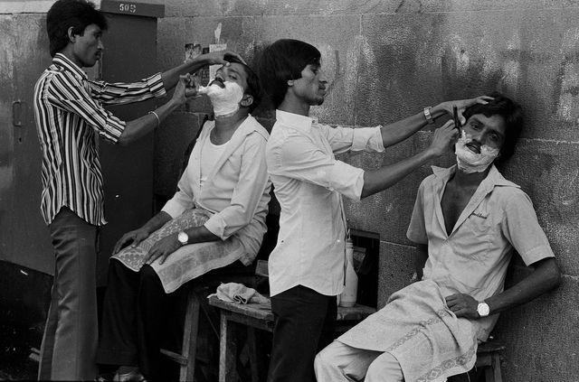 Eddy Posthuma de Boer, Archival Pigment Print, Street Barber - Bombay, 1986