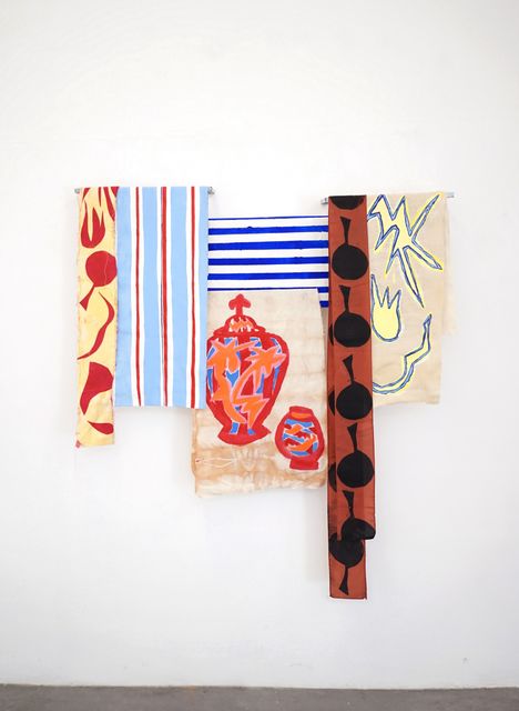 Lisette van Hoogenhuyze, Acrylic, linen, cloth, steel frame, Bombshell, 2020