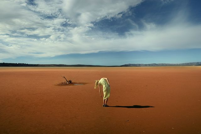 Ellen Kooi, Baryta print, Rode Lagune, 2023