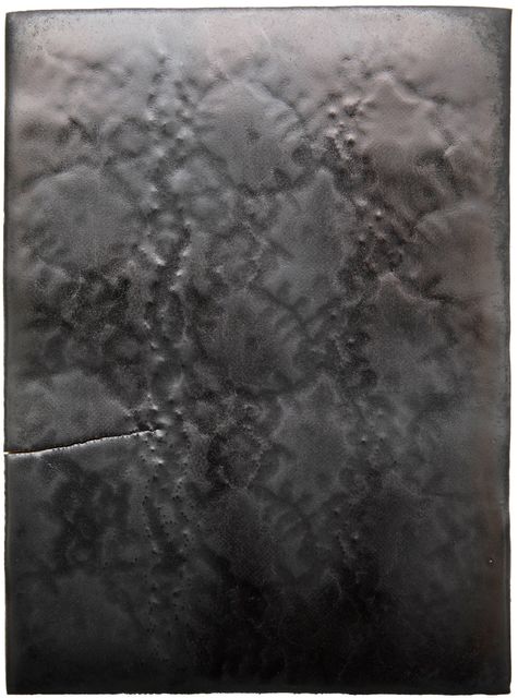 Krijn Kroes, Glazed ceramics, Rosegarden (Zilverzwart), 2024